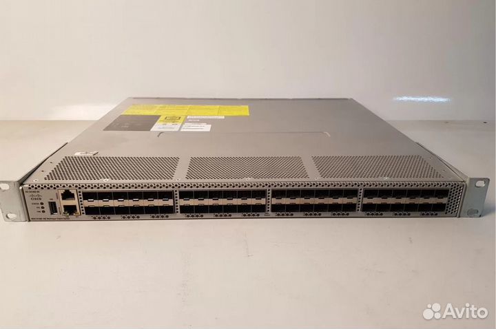 Коммутатор Cisco DS-C9148S-48PK9