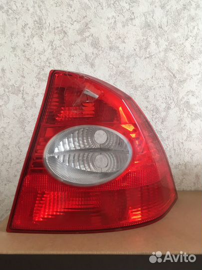 Задний фонарь ford focus