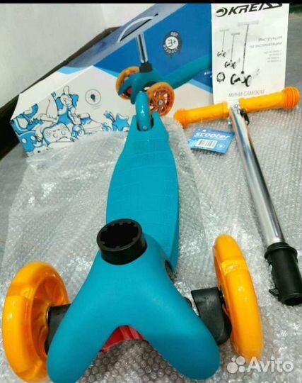 Детский самокат новый