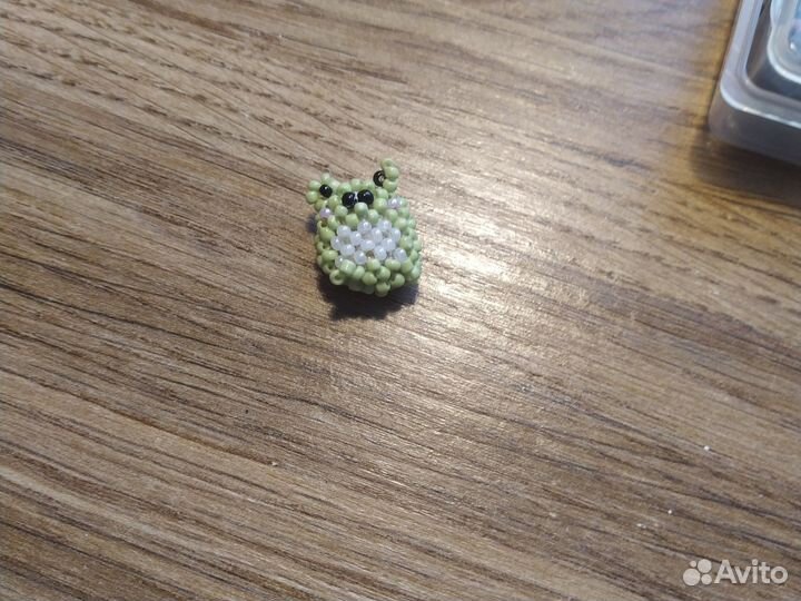Лягушка из бисера