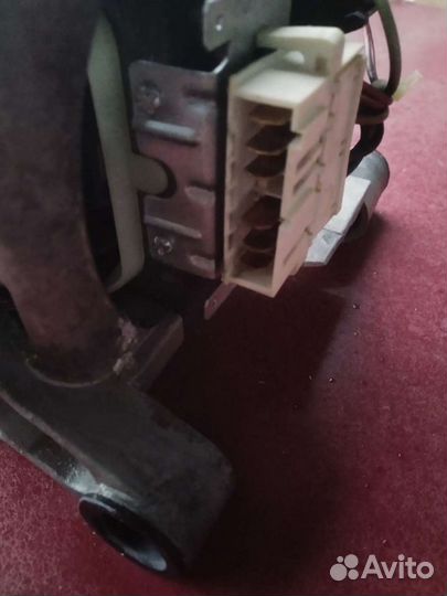 Двигатель стиральной машины Ariston