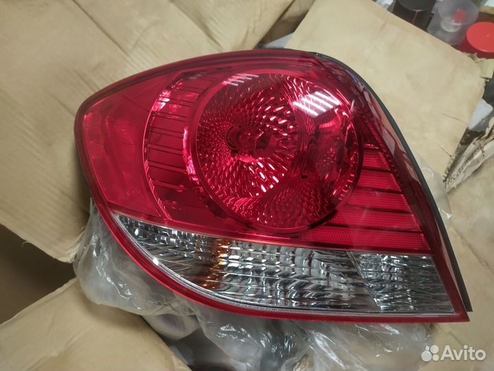 Hyundai Tiburon Coupe 2001-2006 фонарь левый новый
