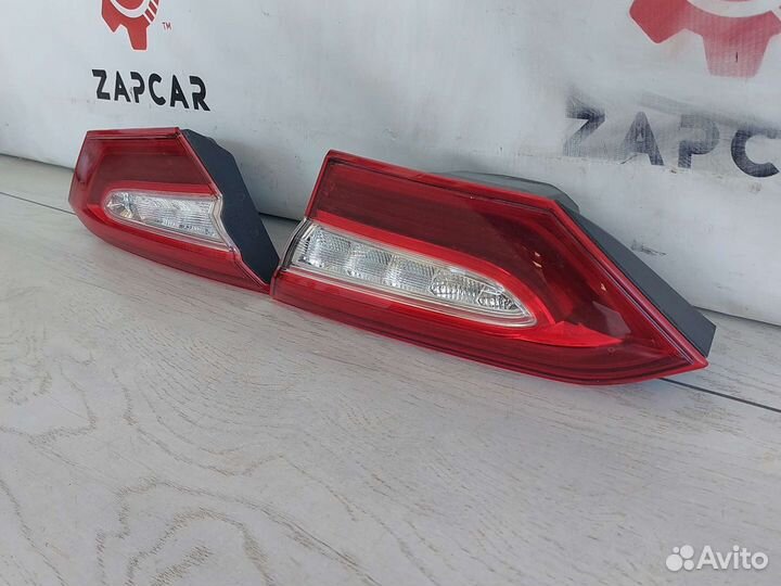 Toyota camry 70 Задние фонари