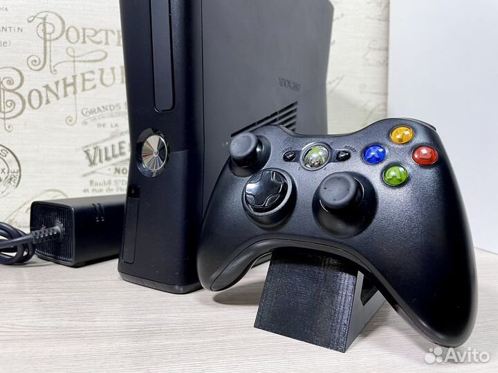 Xbox 360 Slim + 95 игр