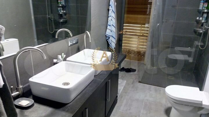 Коттедж 350 м² на участке 25 сот.