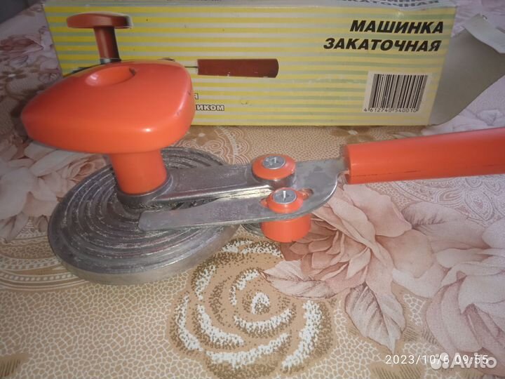 Закаточная машинка для жестяных банок