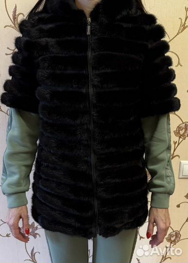 Норковая шуба с коротким рукавом