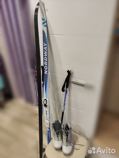 Лыжи 160р с ботинками 36р
