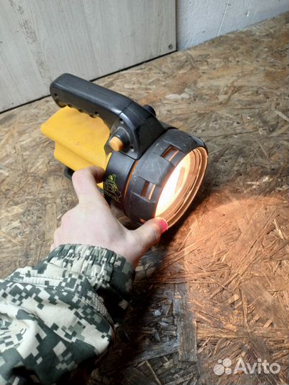 Налобный фонарь