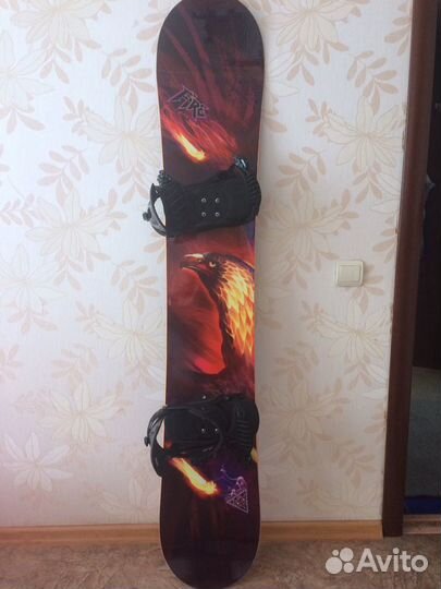 Сноуборд и защита к нему