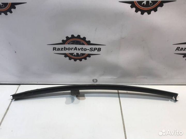Направляющая стекла Chevrolet Cruze