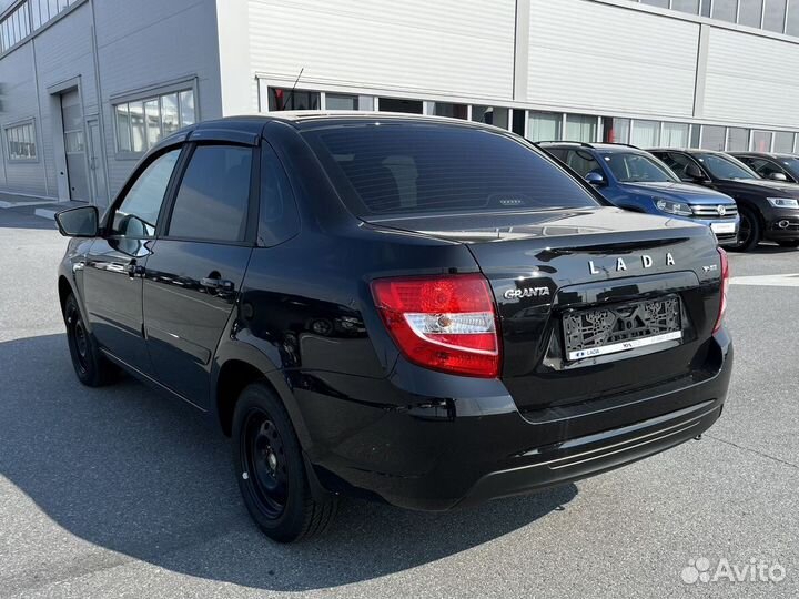 LADA Granta 1.6 МТ, 2023