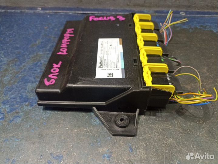 Блок комфорта Ford Focus 3 CB8