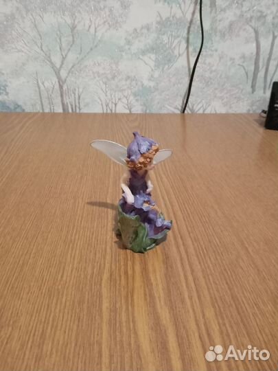 Статуэтка фарфор Девочка ангел