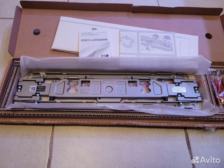 Настенное крепление для телевизора LG