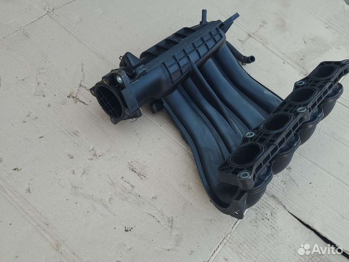 Коллектор впускной Nissan Tiida 1 C11 2004-2014