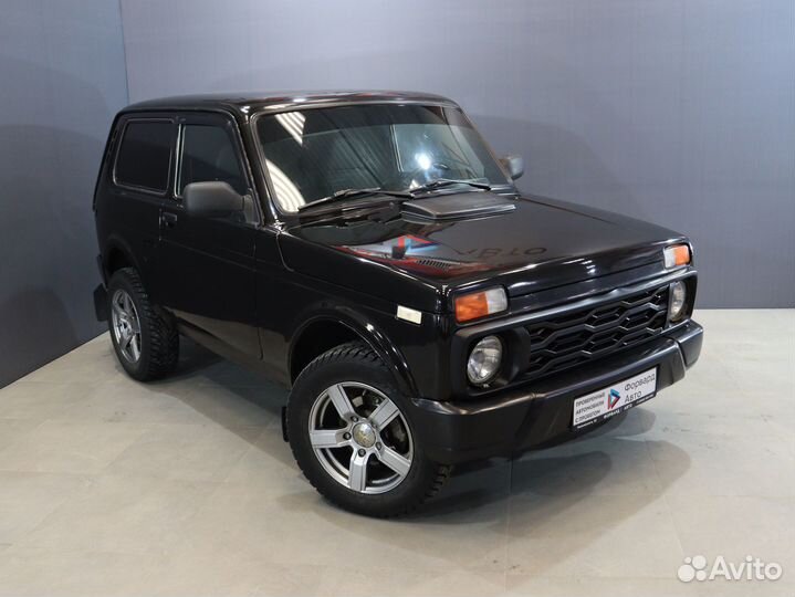 LADA 4x4 (Нива) 1.7 МТ, 2015, 82 000 км