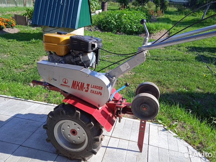 Мотоблок мкм-3 Lander Пахарь