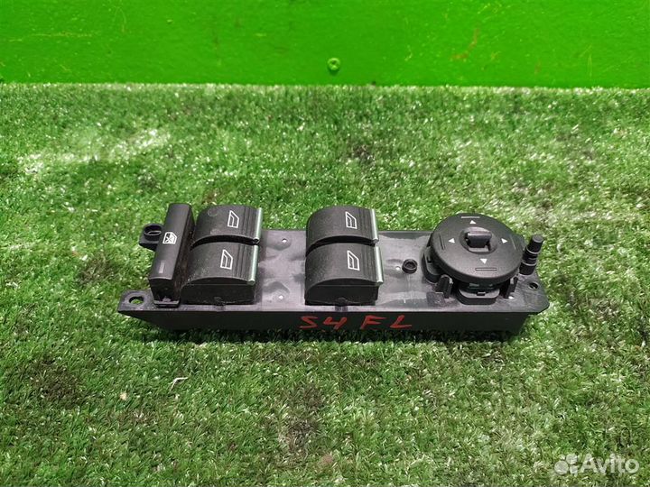 Блок управления стеклоподъемниками Ford Focus 3