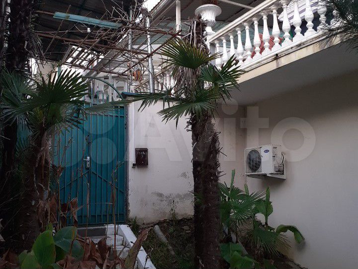 Дом 850 м² на участке 8 сот.