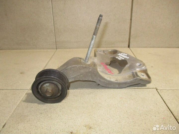 Кронштейн кондиционера Jeep Grand Cherokee 4 (WK2)