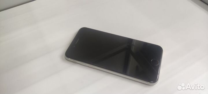 iPhone SE (2020), 64 ГБ