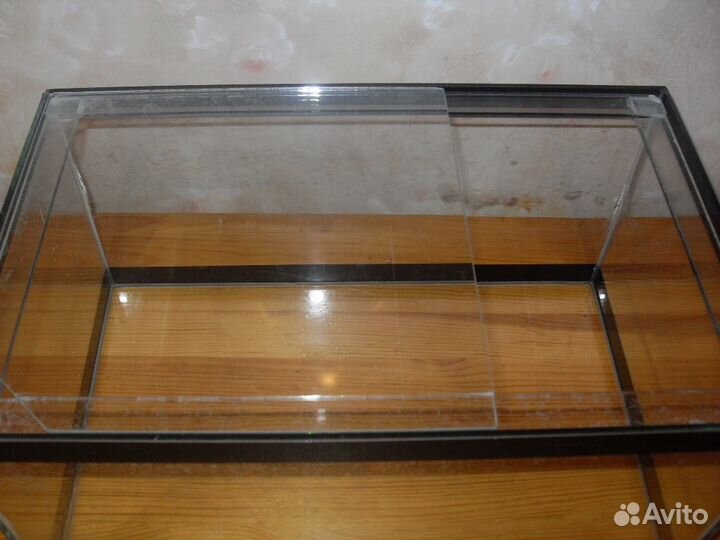 Аквариум 20 л в комплекте-рыбки декор лампа, такси