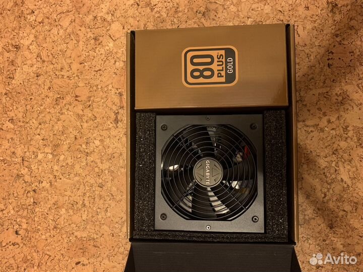 Блок питания gigabyte 750