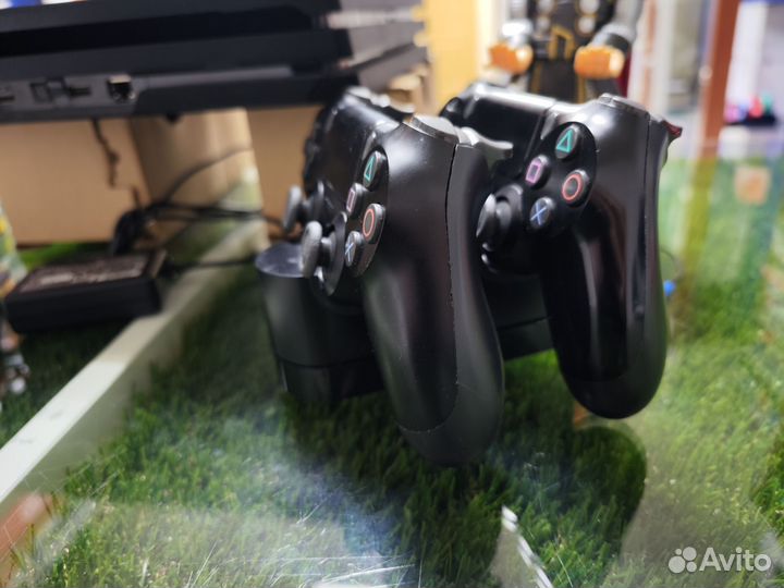 PS4 Pro-1TB-50+ Игр(7208-3 Ре) 2 Джоя+Док станция