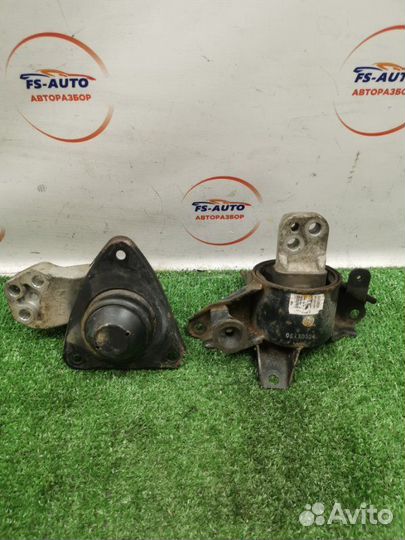 Подушка двигателя Kia Ceed хетчбэк 1.6 123 Л.С