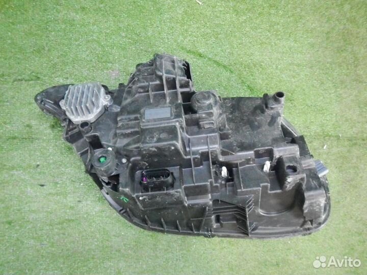 Фара левая Volvo XC90