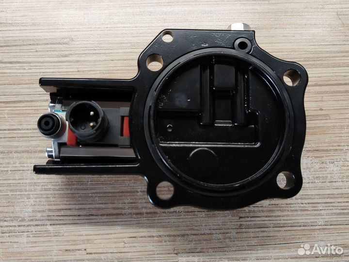 Крышка цилиндра кпп 280.636 CEI