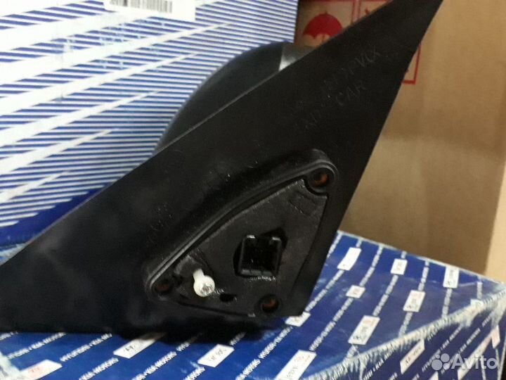 Зеркало правое hyundai elantra XD 03