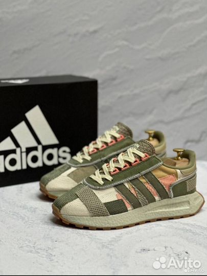 Кроссовки Adidas retropy e5