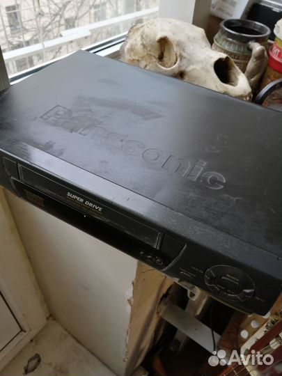 Видеомагнитофон panasonic