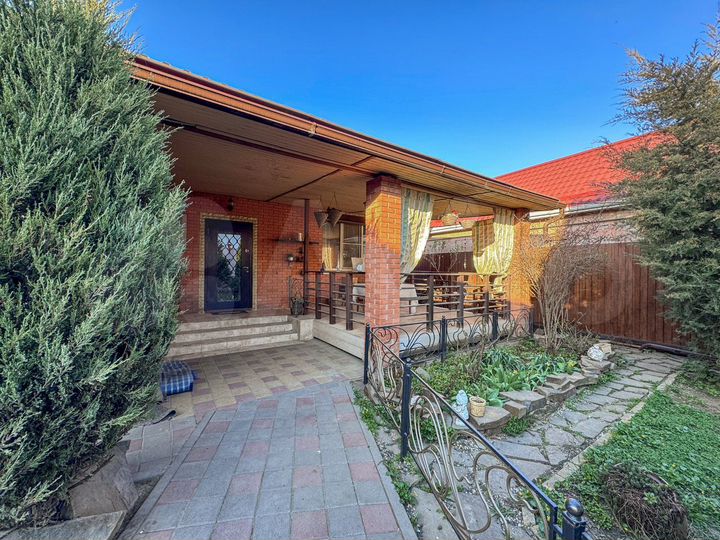 Дом 140 м² на участке 5 сот.