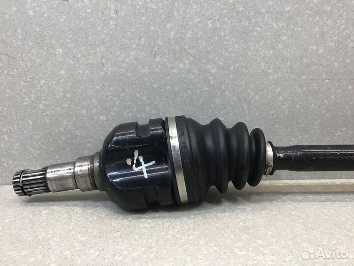 Полуось передняя правая Toyota Avensis II 2003-200
