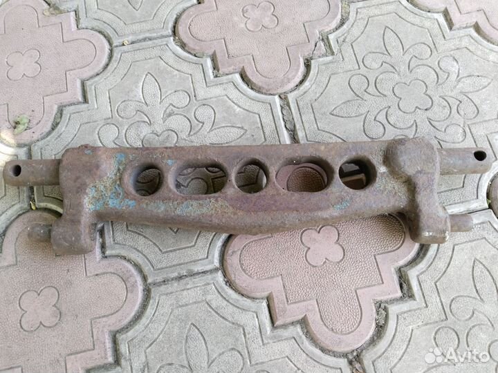 Поперечина задней навески на трактор Т-40