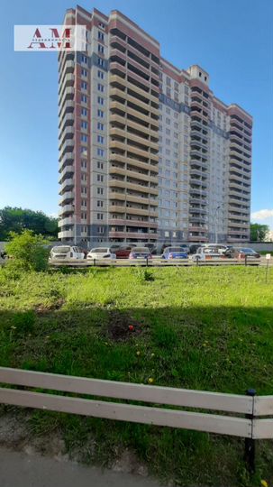 3-к. квартира, 82 м², 3/14 эт.