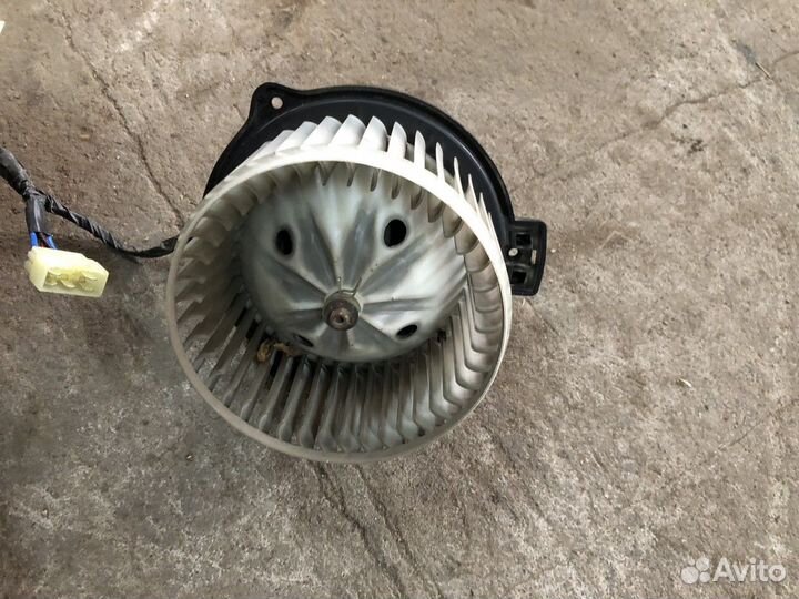 Моторчик отопителя (Geely MK)