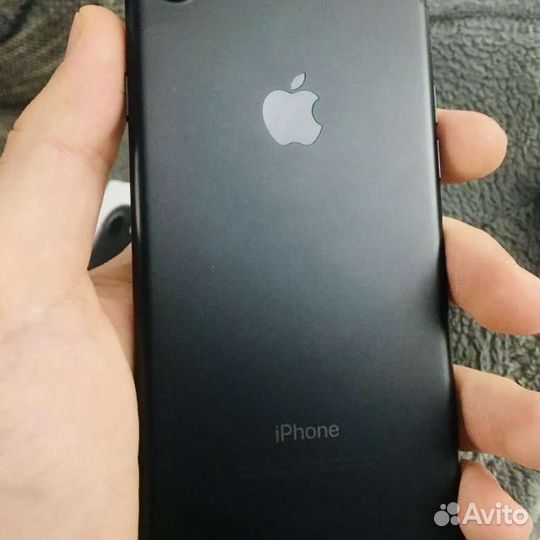 Телефон iPhone 7 plus 128 gb