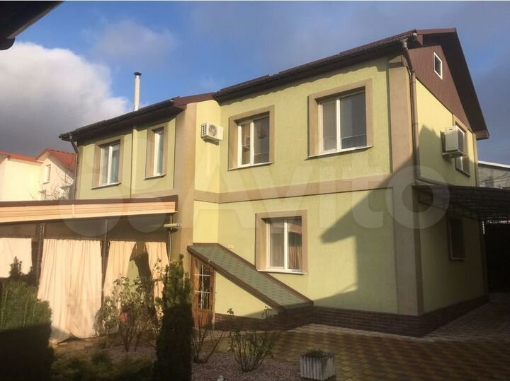 Дом 185 м² на участке 4 сот.