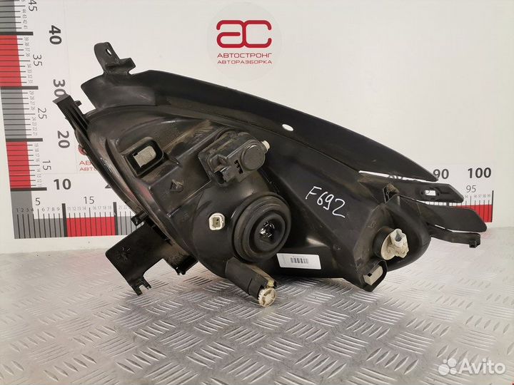 Фара передняя для Peugeot-Citroen Xsara Picasso