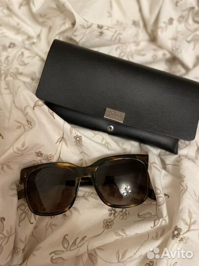 Солнцезащитные очки hugo boss