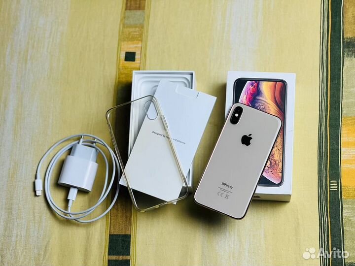 iPhone Xs, 64 ГБ
