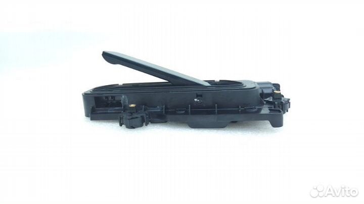 Б/У Ручка двери Состояние отличное, оригинал