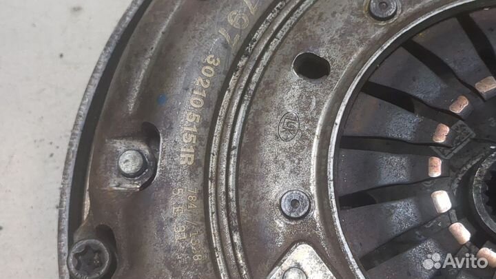 Маховик Opel Vivaro