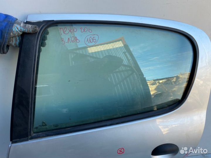 Стекло двери задней заднее левое Peugeot 206 TU3A