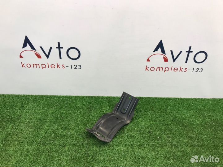 Кронштейн бампера задний Audi Tt 8J BUB 2007