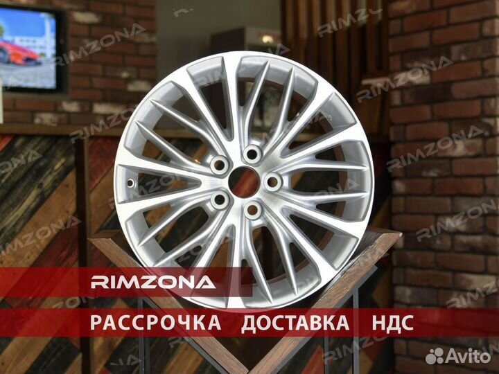 Литые диски Camry R18 на Toyota. Арт2267